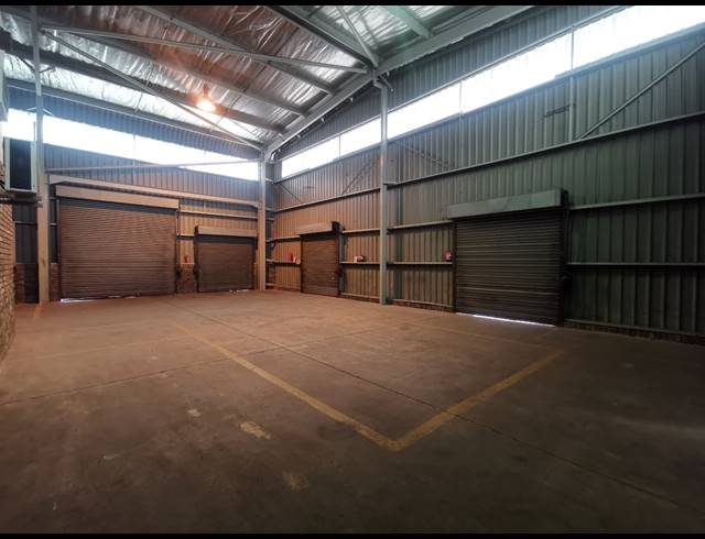 810M² FACTORY TO LET IN JET PARK